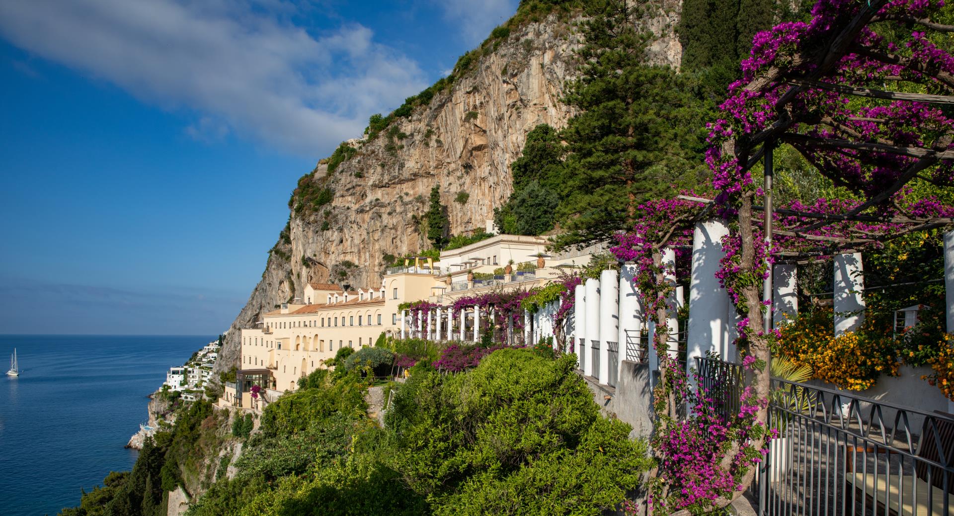 Anantara_Convento_di_Amalfi_Grand_Hotel_The_Monks_Walk_View