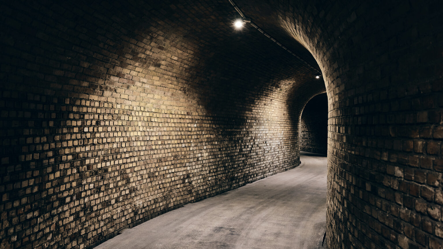 3 - Este labirinto de caves subterrâneas guarda mais de 26 milhões de garrafas de champagne.