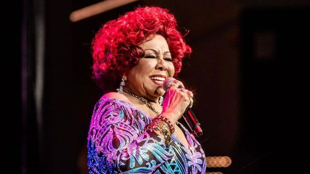 cantora-alcione-carnaval