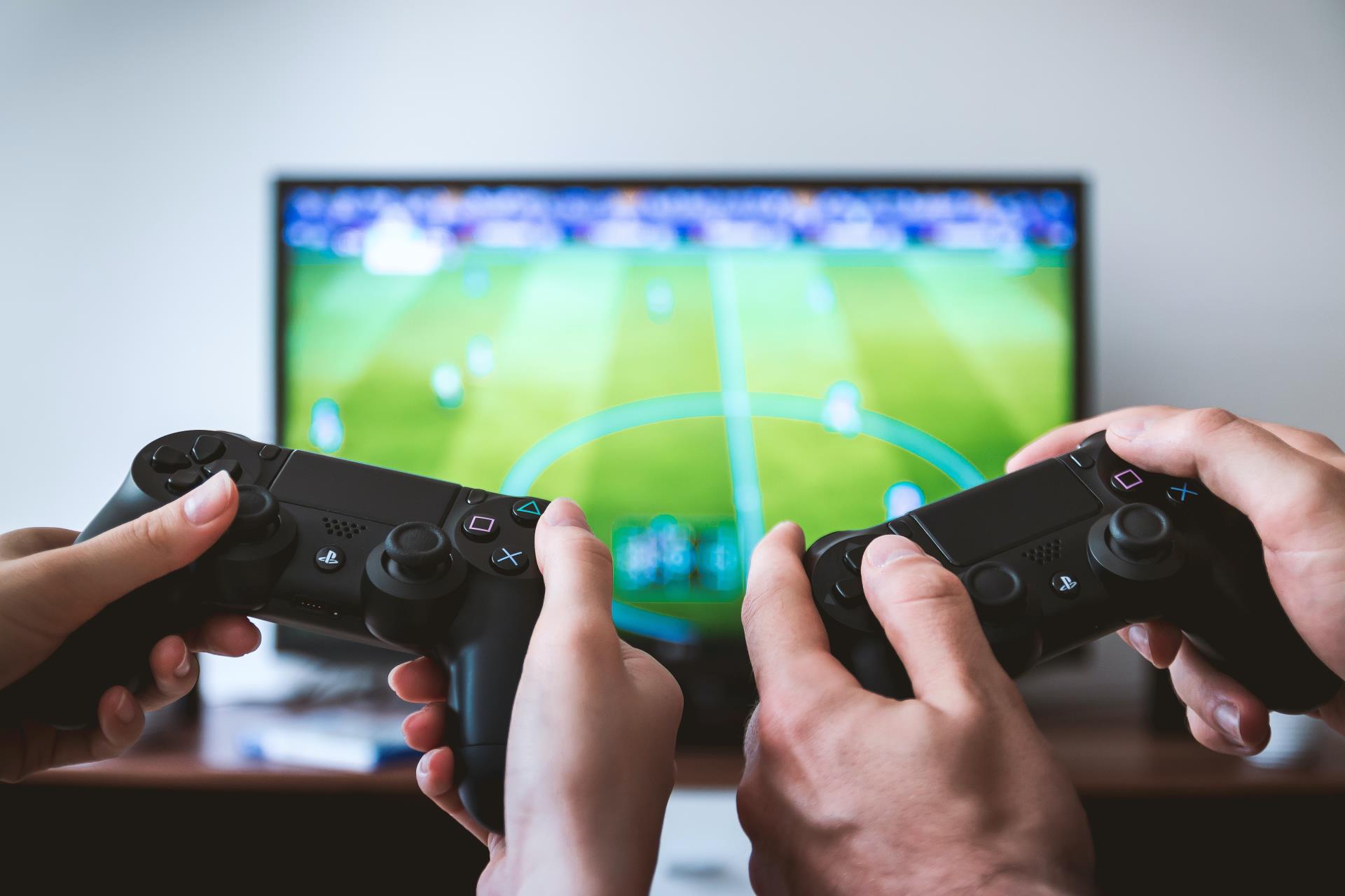 Público que joga videogame atinge 3,7 bilhões, metade da população