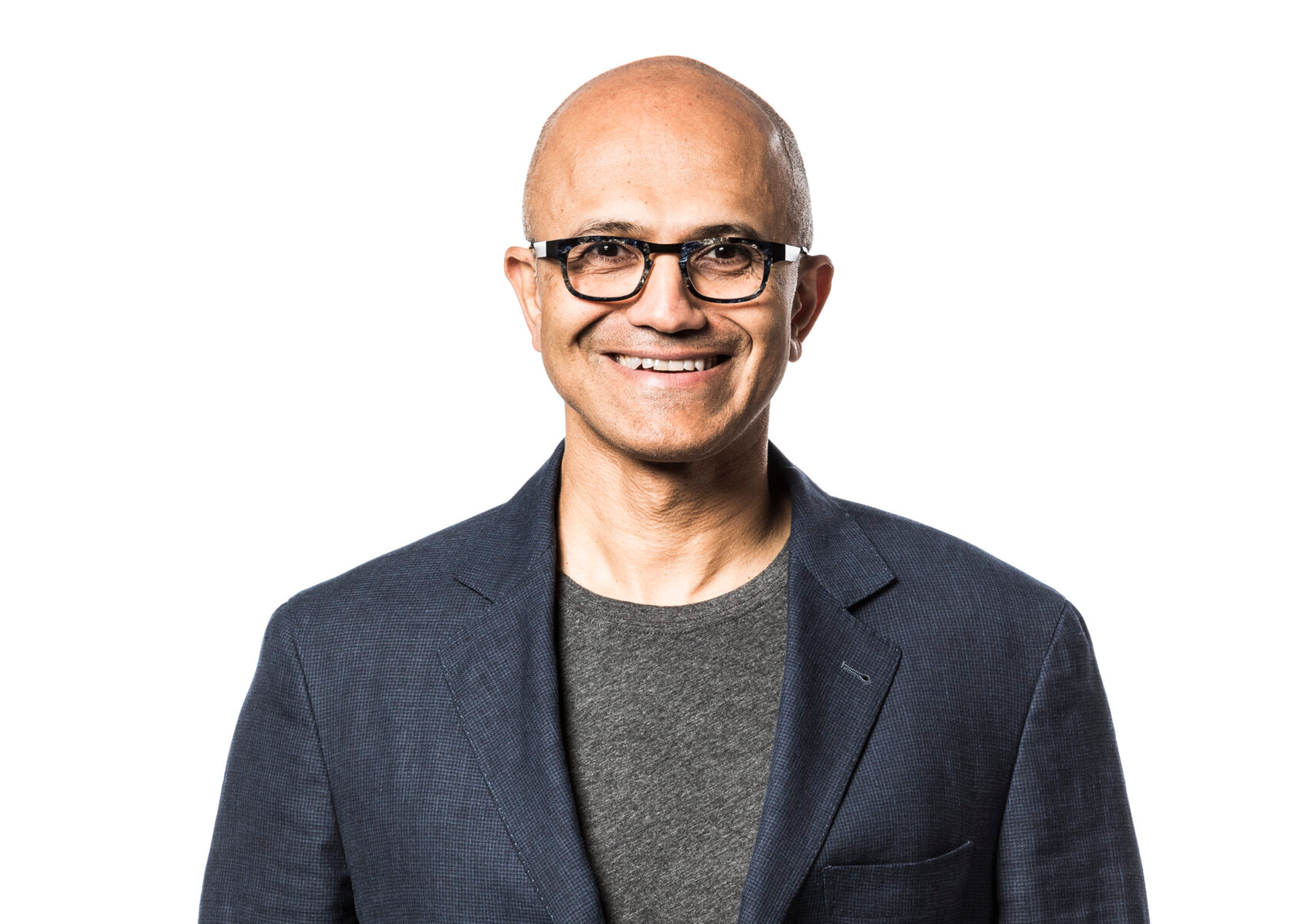 MS-Exec-Nadella-Satya-2017-08-31-22-scaled