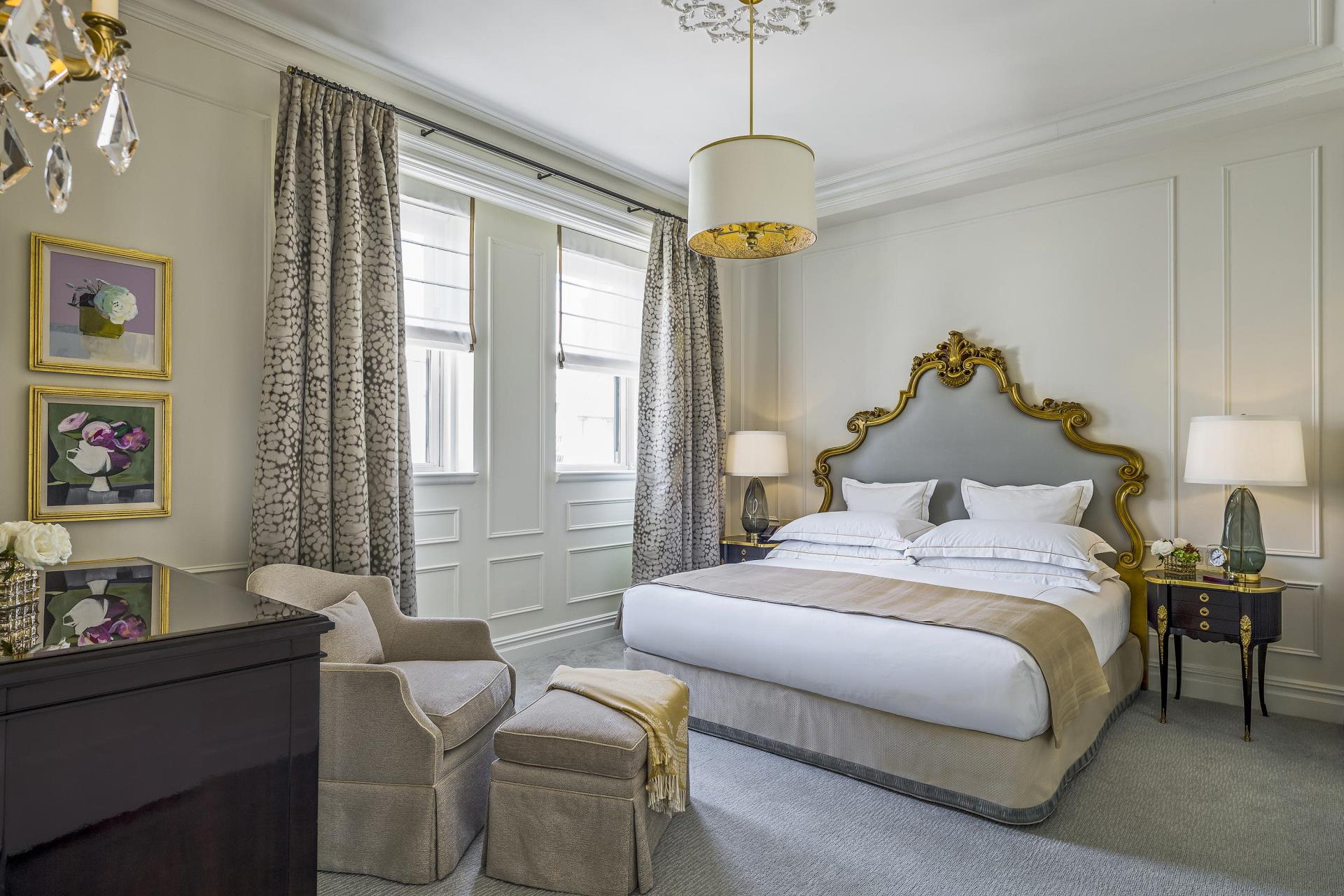 plaza_terrace_suite_bedroom_aed9de16-951c-5e0c-e9d568a4c8d3d243
