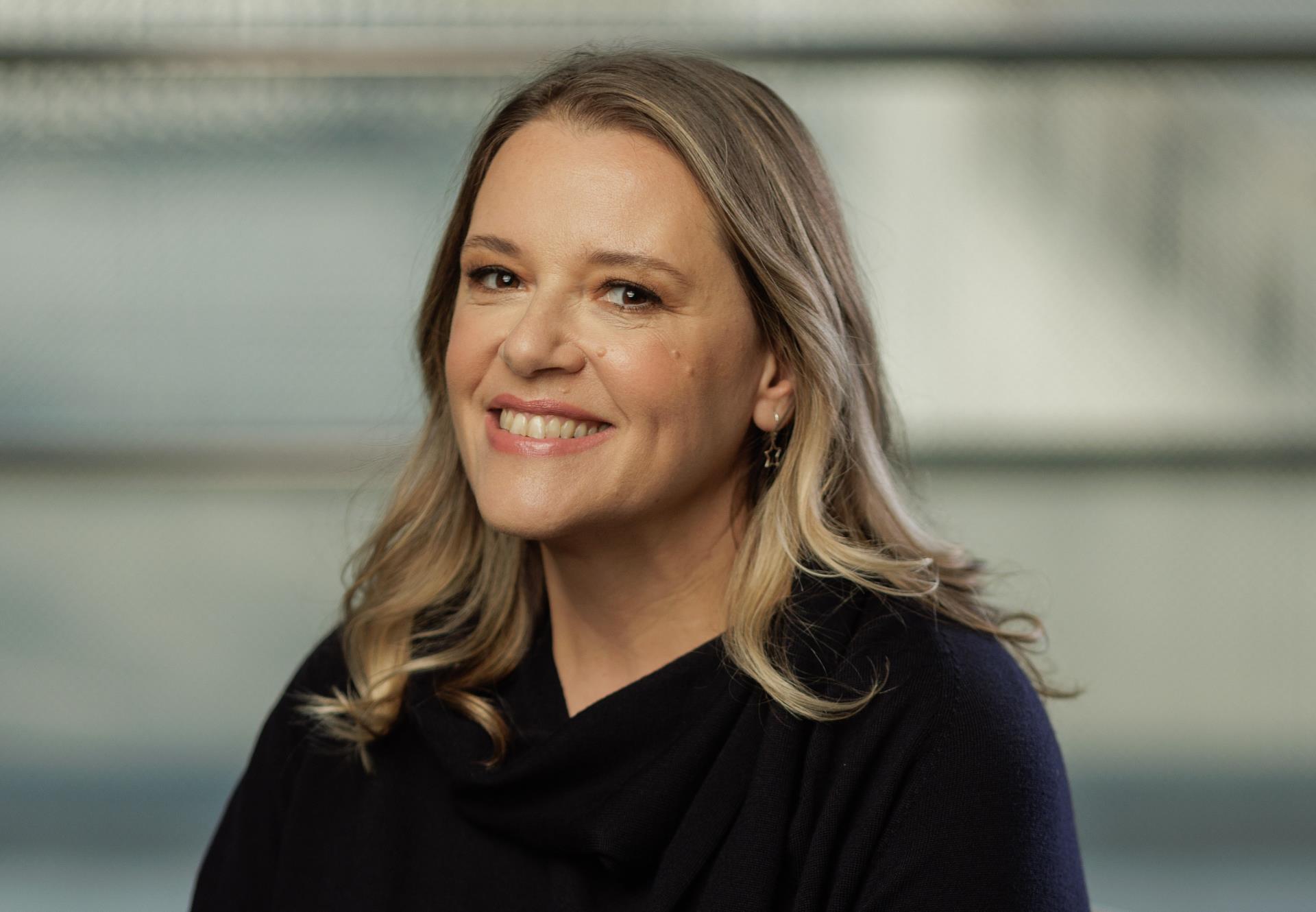 Vivian Broge, vice-presidente de Rela&ccedil;&otilde;es Humanas e Marketing da TOTVS