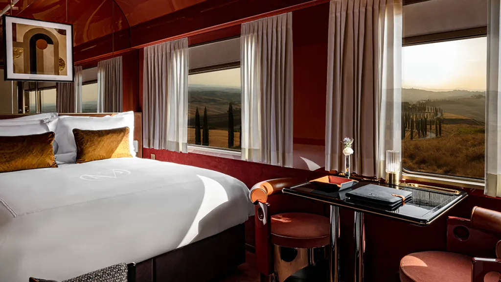 SUITE_La-Dolce-Vita-Orient-Express-2025-Photo-Credits-Mr.Tripper