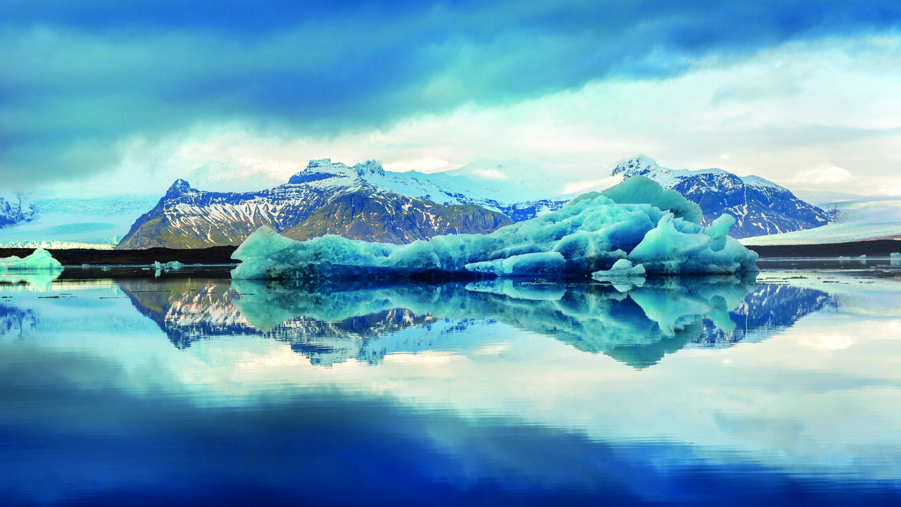 ice-bergs-jokulsarlon-glacial-lake-iceland_Easy-Resize.com