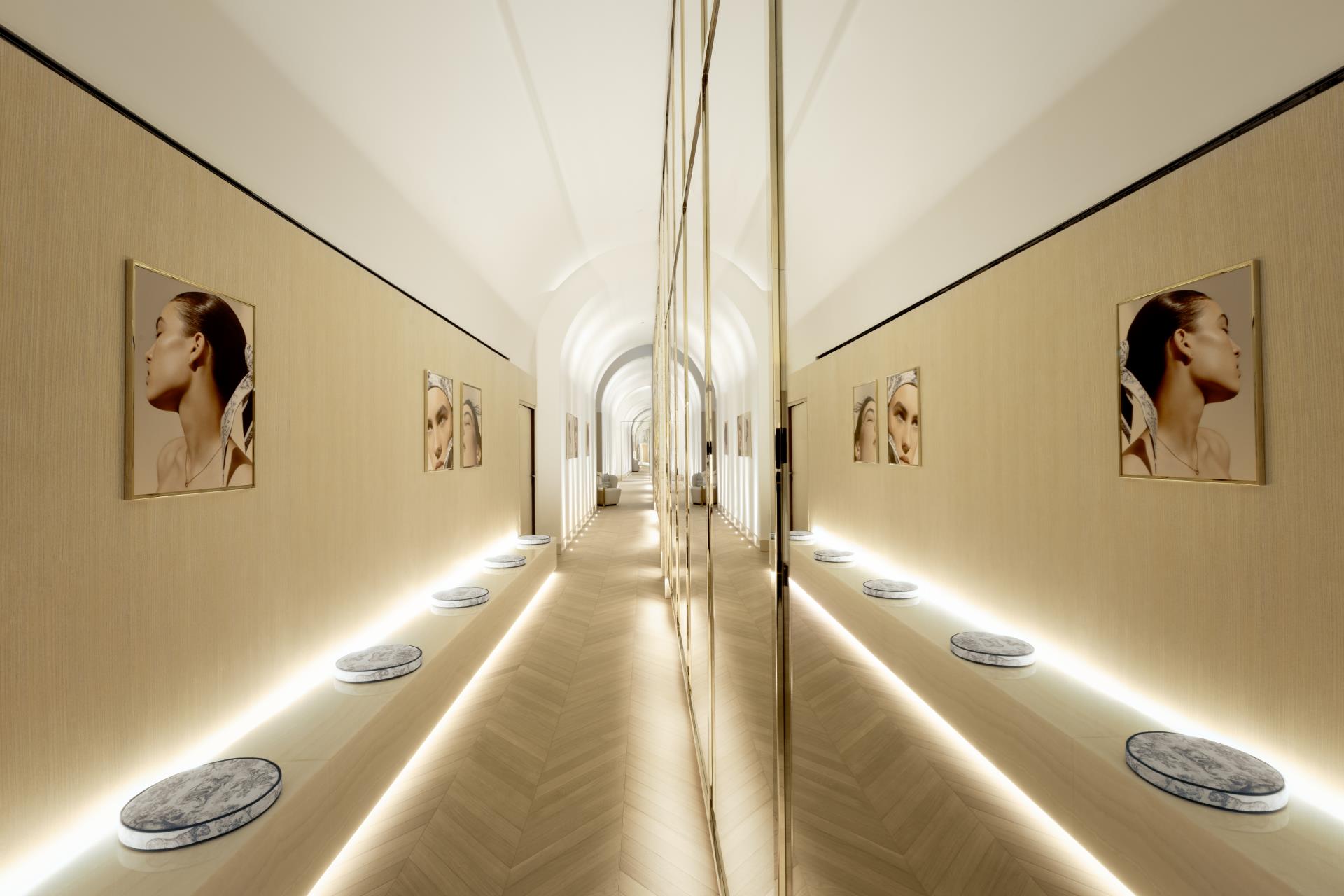The Lana - Dior Spa The Lana - Corridor - Dorchester Collection