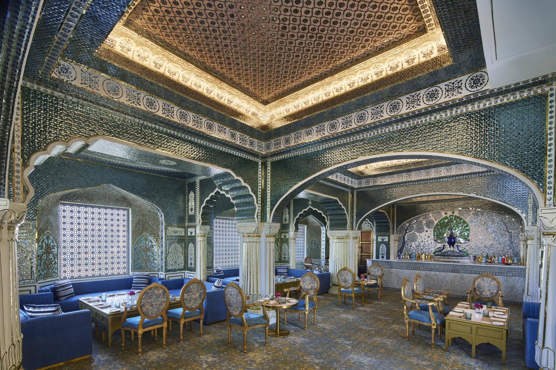 Anantara_Jewel_Bagh_Jaipur_Hotel_Restraunt_Sheesh_Mahal_Bar_Seating_Bar-4096x2732