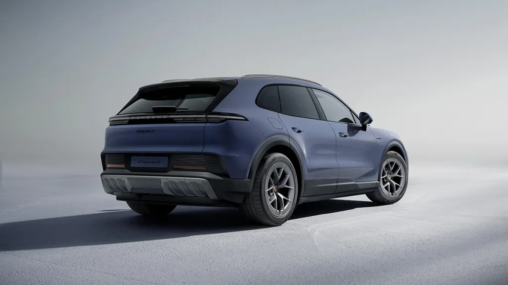 2026-porsche-cayenne-s-electric-05