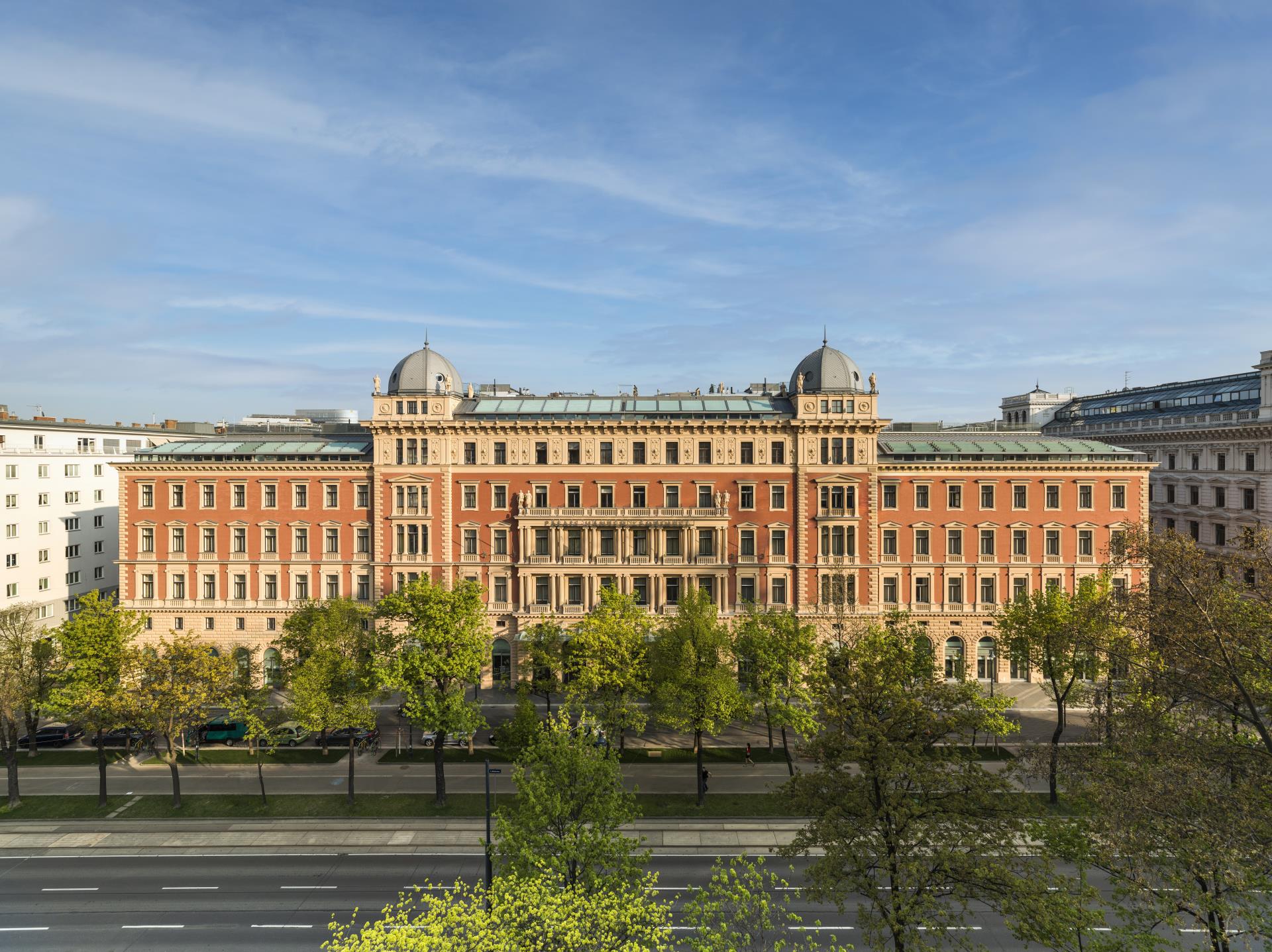 Anantara_Palais_Hansen_Vienna_Hotel_Exterior_View_Front