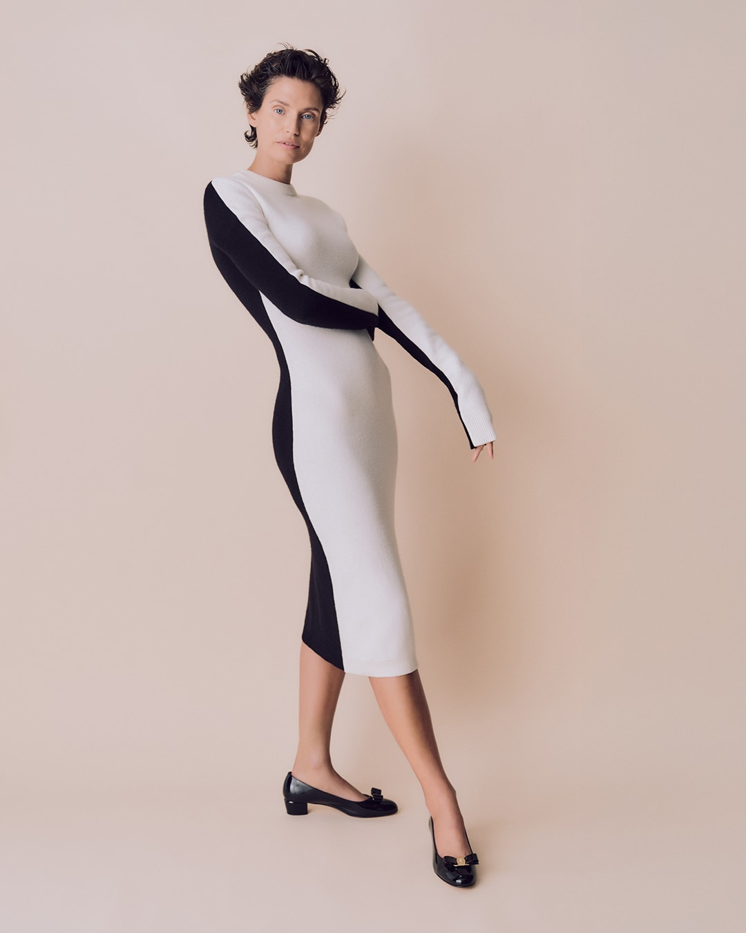 03-ferragamo-vara-bianca-balti-data