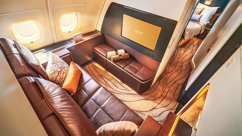 RR_FirstClass_Aviation_6