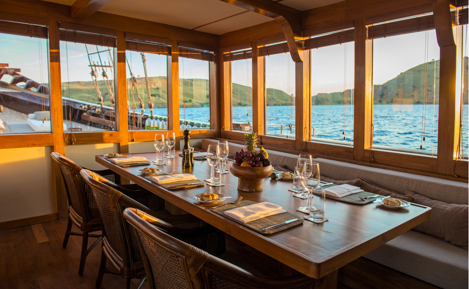 Amandira,-Indonesia-&ndash;-Dining-Area_Office_3060