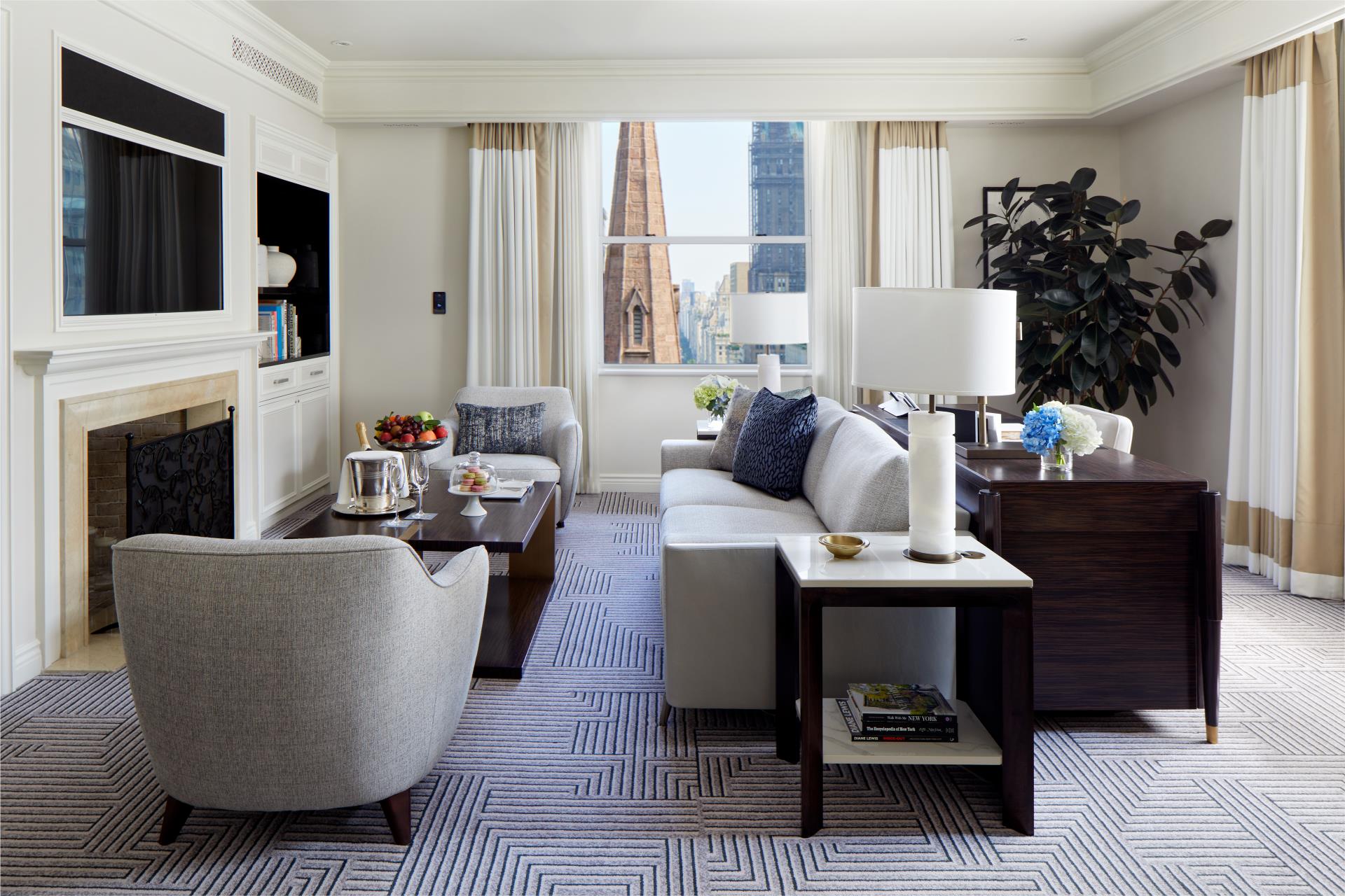 New York_Grand Suite Living Room