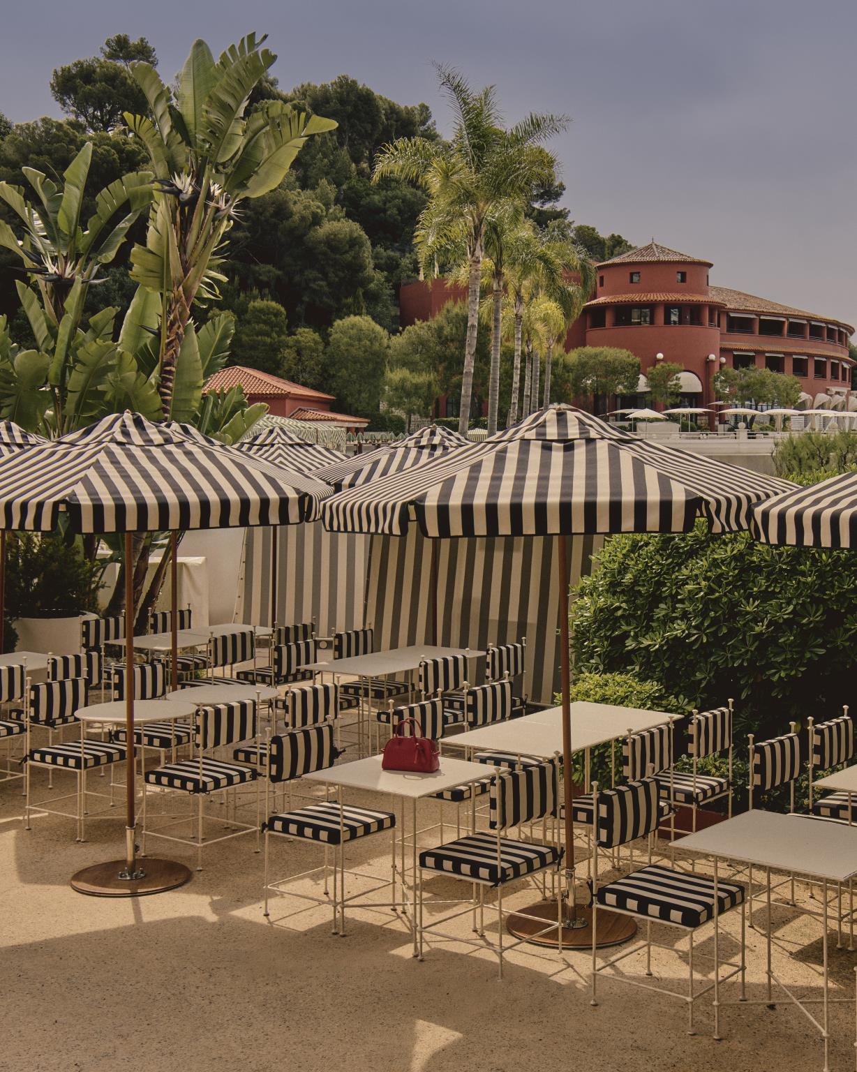 JACQUEMUS X MONTE-CARLO BEACH - @Photography by Yoann & Marco (5)