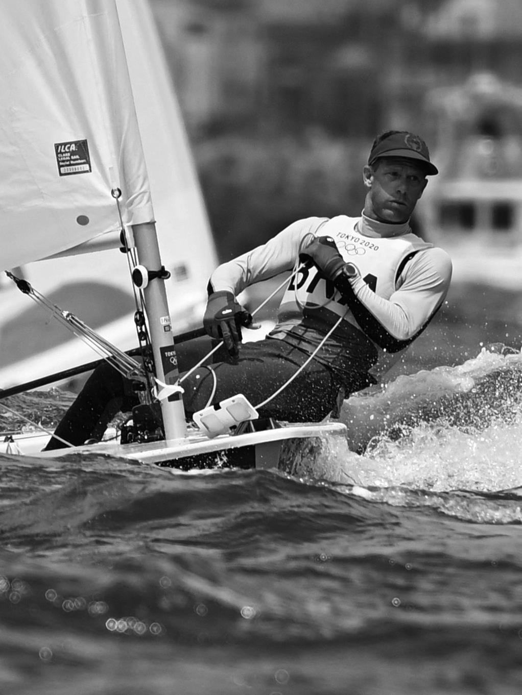 robert-scheidt-durante-regata-da-laser-masculina-nas-olimpiadas-de-toquio-PB