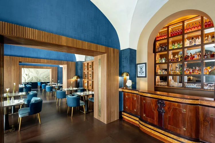 Tivoli_Palazzo_1880_Lecce_Hotel_+Godot+Restaurant_Signature_And_Bar