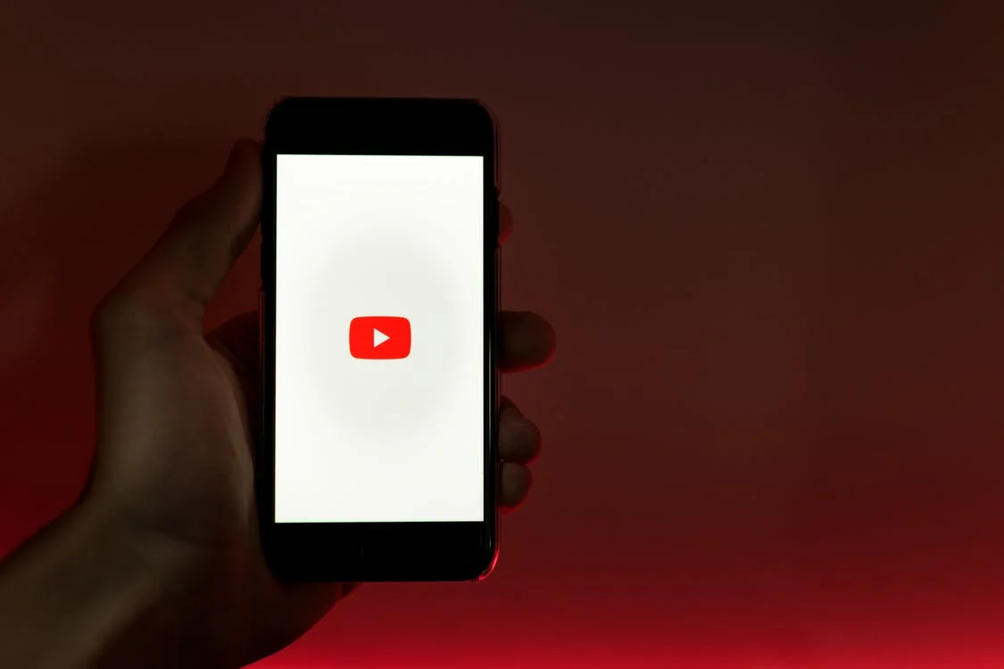 YouTube lança novo recurso de interatividade entre TV e celular 