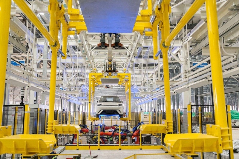 BYD apresenta seu primeiro carro 100% elétrico brasileiro