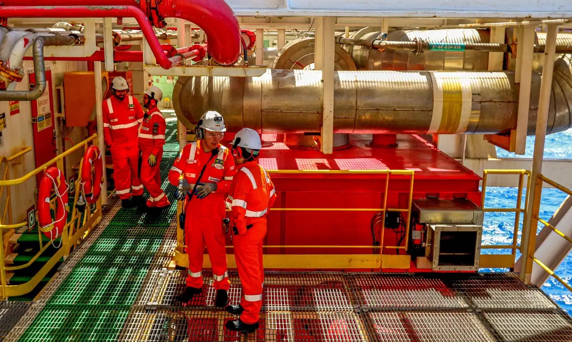 Produção de óleo e gás do pré-sal bate recorde em abril