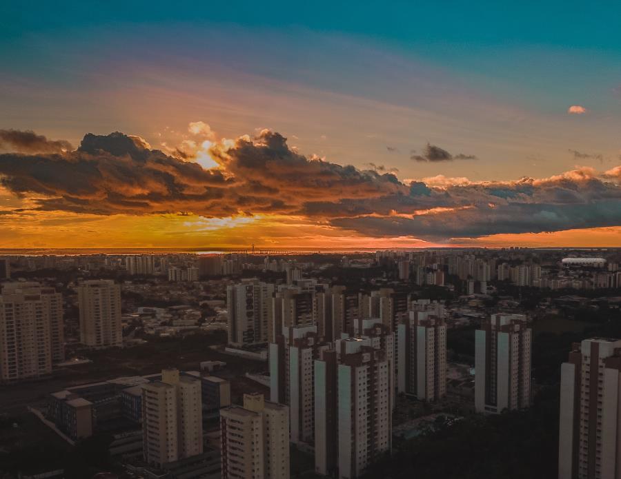 Capitais brasileiras estarão entre as mais quentes do mundo em 2050, indica estudo americano