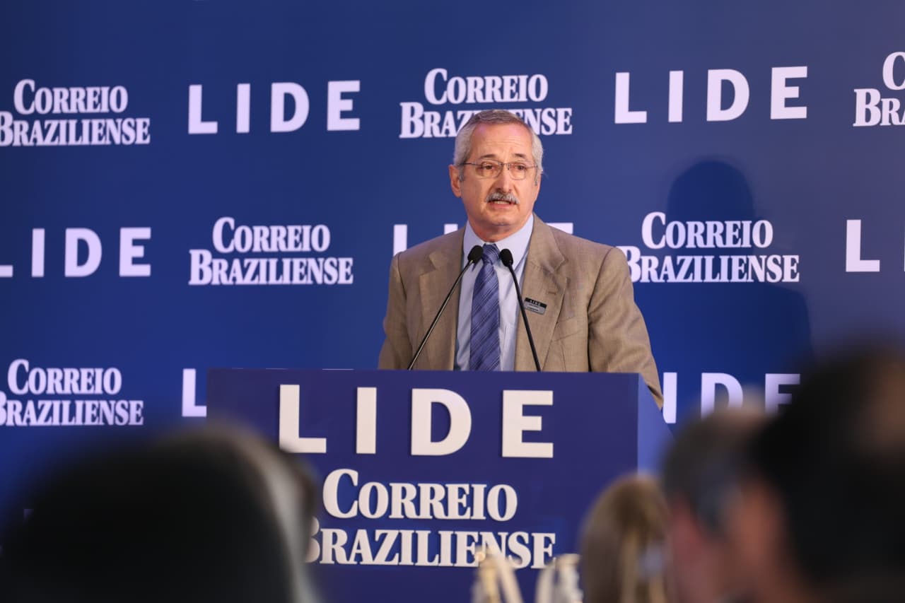 Cabrera diz que excesso de normas, decisões judiciais e vetos ambientais criam insegurança para produzir alimentos no país