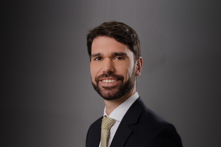 Dificuldades com IA e cibersegurança são principais riscos para telecom neste ano, diz estudo da EY