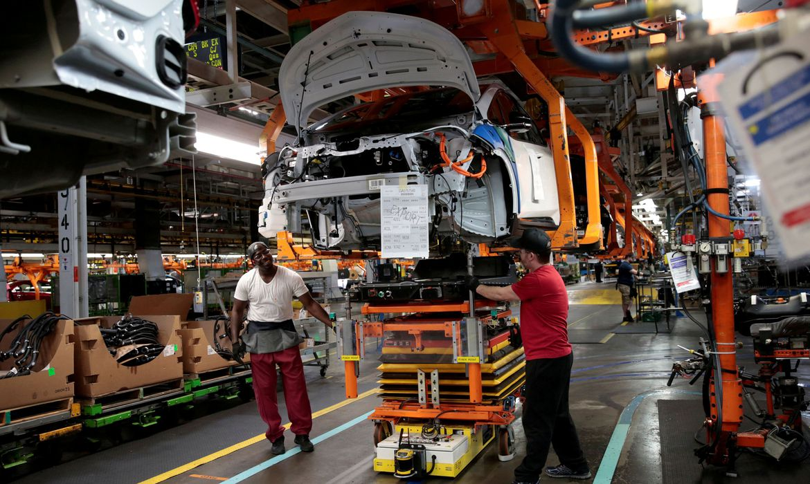 Produção de veículos sobe 0,4% em abril, diz balanço da Anfavea