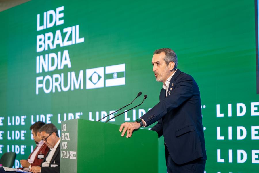 Embraer projeta fábrica de aviões na Índia e mira maior contrato da história da empresa