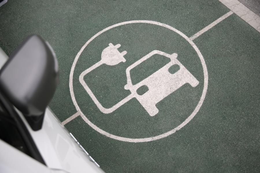 Brasil pode reduzir em até 70% as emissões de transportes até 2050, aponta estudo