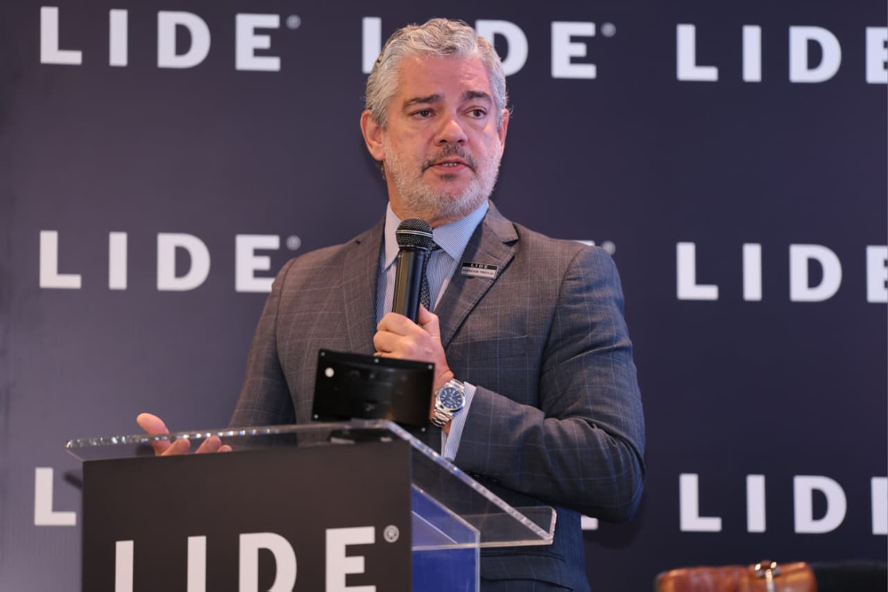 Relações politizadas causam distanciamento inédito entre Brasil e EUA, avalia diplomata