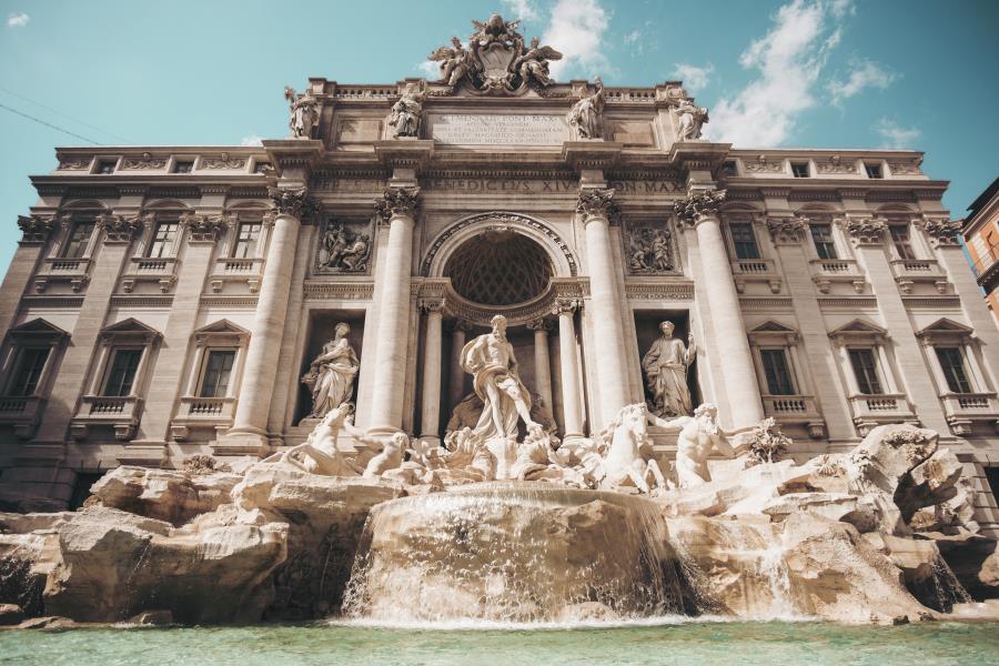 Roma planeja cobrar dos turistas para ver a famosa Fontana di Trevi