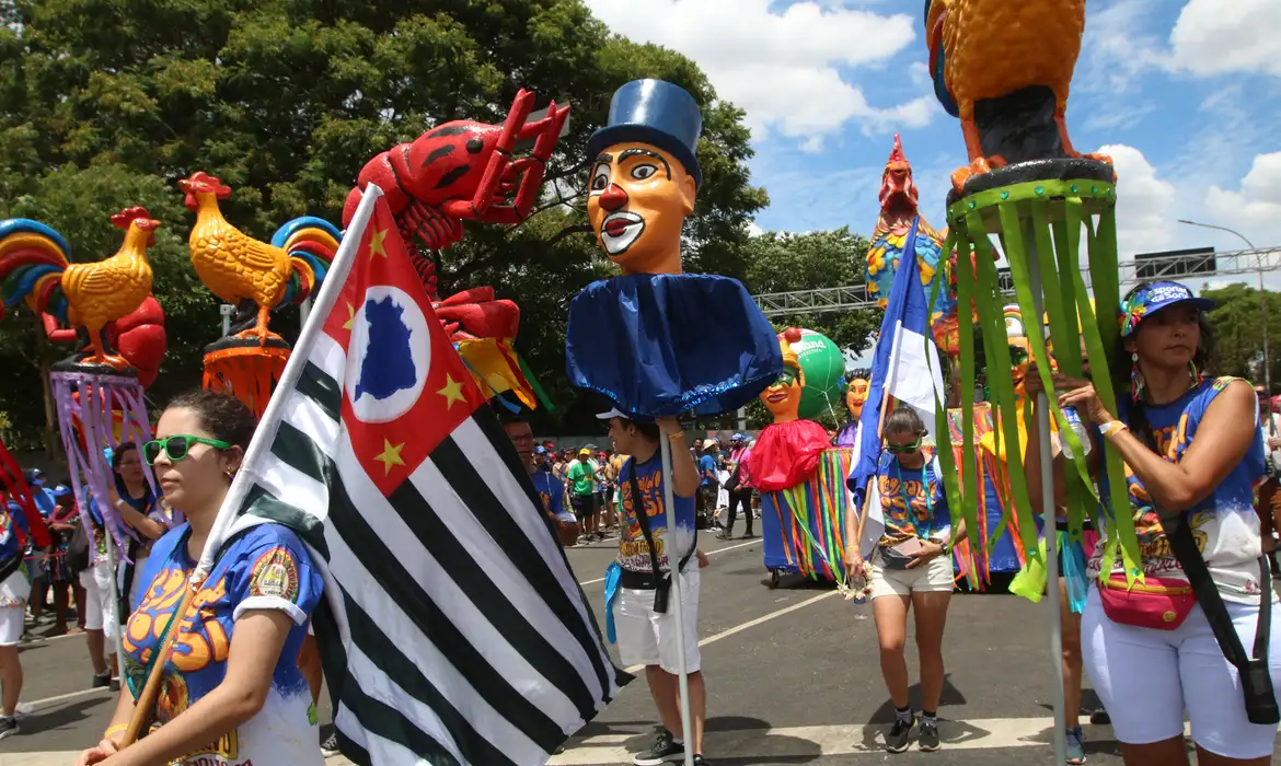 Carnaval movimenta consumo em São Paulo, com alta de 10,6%, apontam dados do Itaú Unibanco