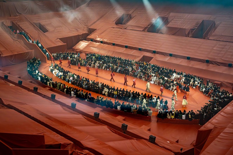 Lacoste apresenta a coleção Fall-Winter 2026 na quadra Philippe Chatrier 