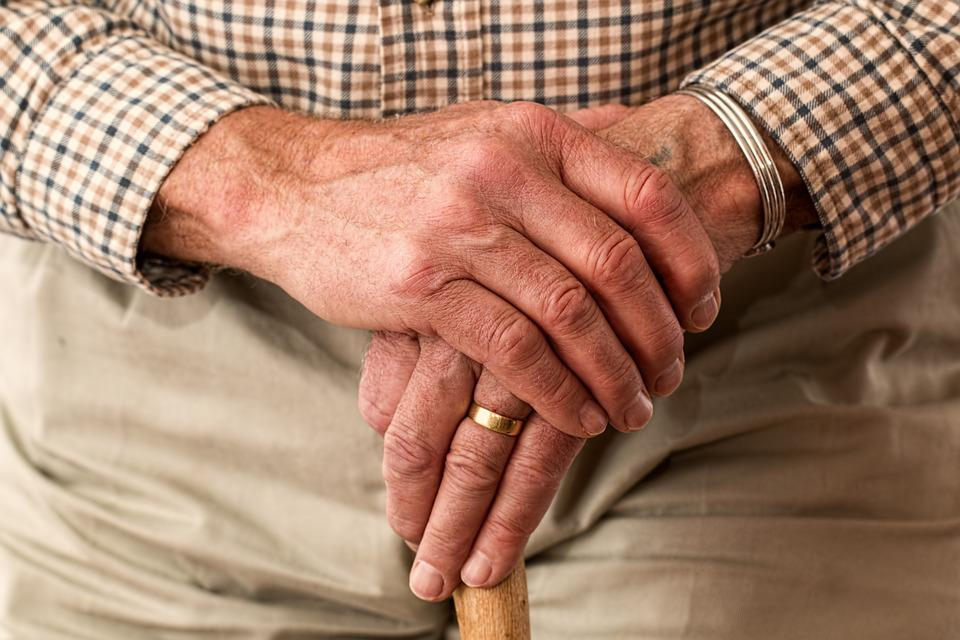 Doença de Parkinson: o quanto a ciência evoluiu após mais de 200 anos de descoberta?