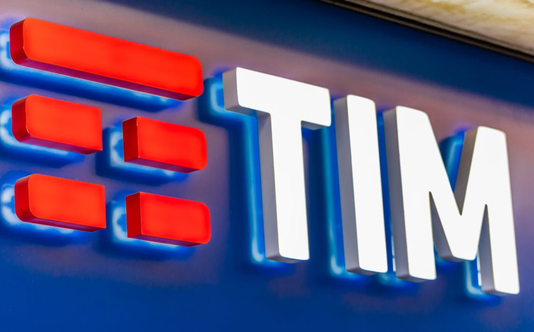 TIM paga R$ 950 milhões, assume 100% da I-Systems e consolida aposta em fibra