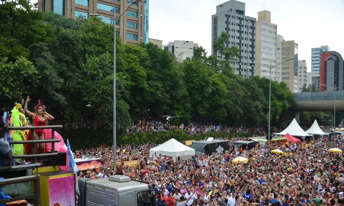 Carnaval paulistano tem impacto de R$ 3,4 bilhões na economia