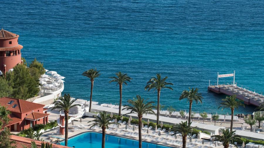 Monte-Carlo Beach inaugura nova temporada com experiências exclusivas e alta gastronomia na Riviera Francesa