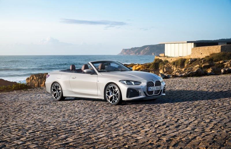 Ainda mais atraente e desejado, novo BMW 420i Cabrio é lançado no Brasil