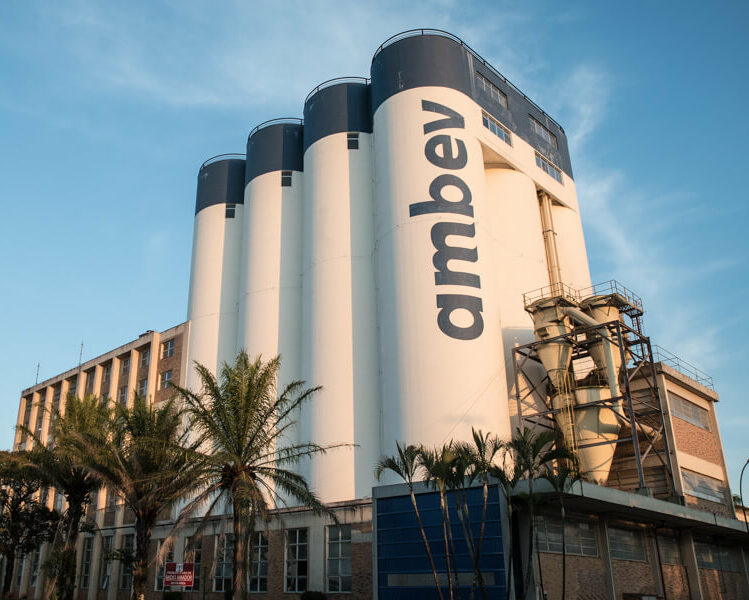 Ambev amplia parque industrial em SC para acelerar segmento premium