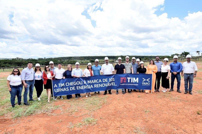TIM supera marca de 100 usinas de energia renovável