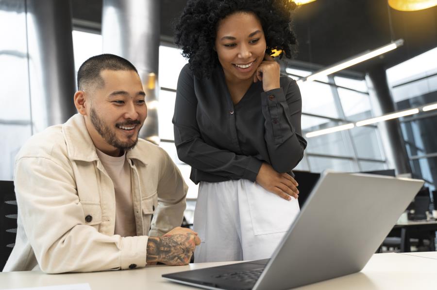 Futuro do trabalho: 55% dos executivos afirmam que habilidades de IA aumentam chances de promoção