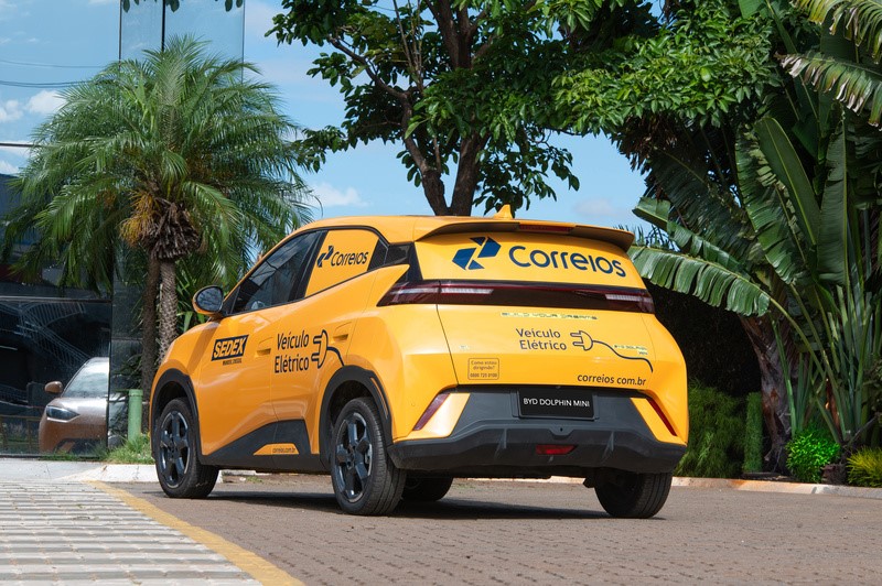 Correios recebem para teste o primeiro veículo elétrico BYD Dolphin Mini Cargo