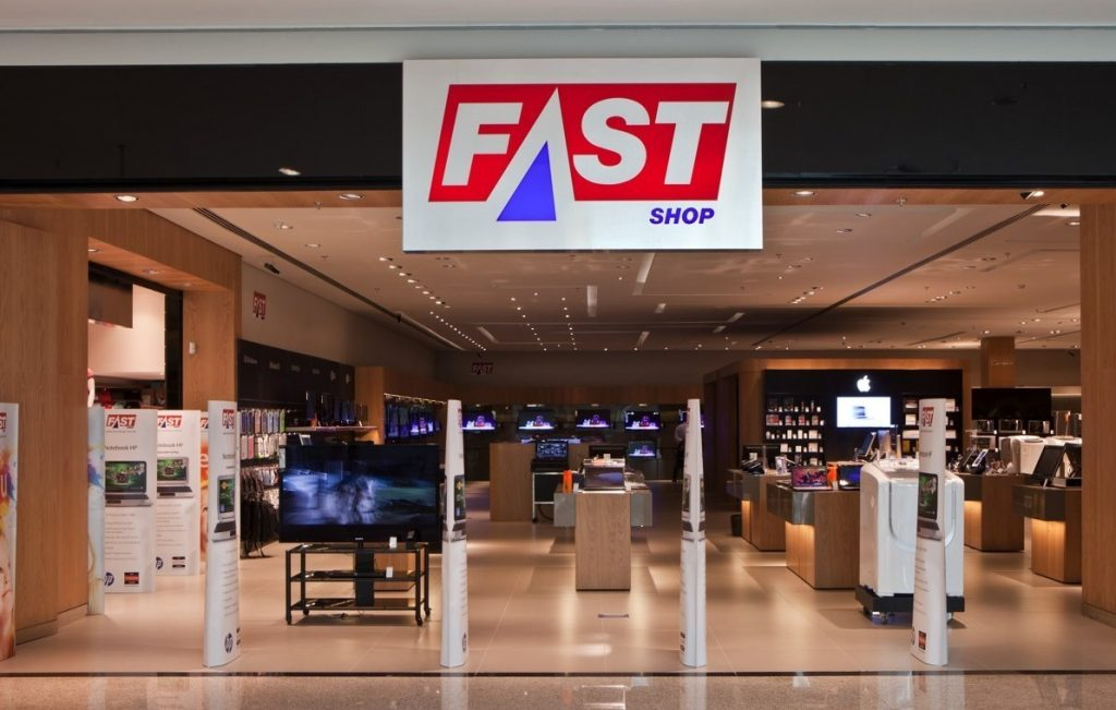  Fast Shop inaugura Pop Up Store em parceria com a Brastemp 