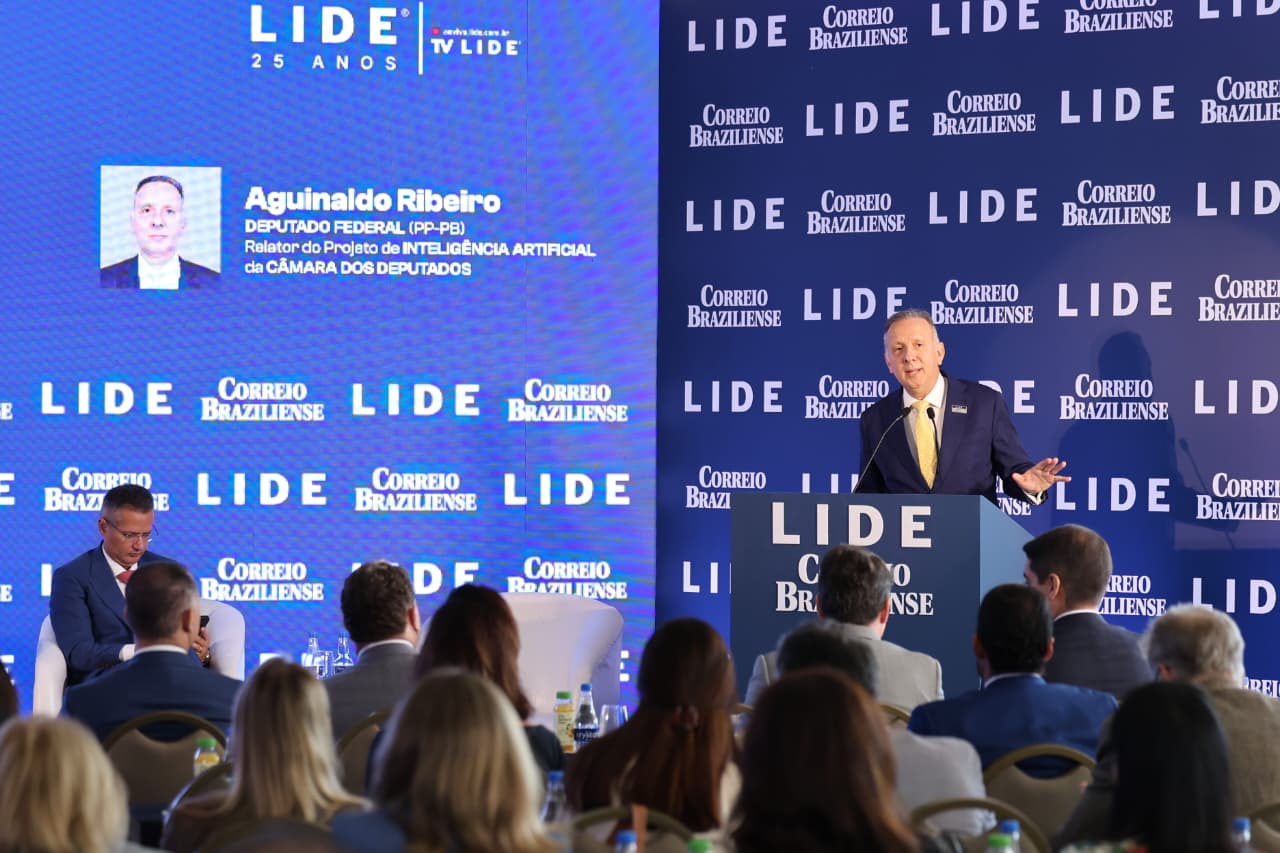 Aguinaldo Ribeiro diz que IA exigirá um Estado menor e mais eficiente