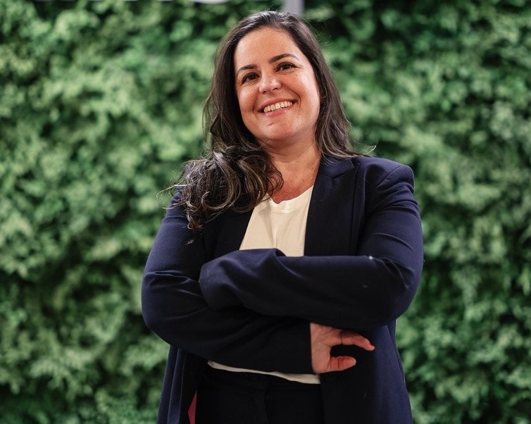 Ambipar anuncia Sabrina Andrade dos Santos Lima como nova Diretora Técnica de Gestão de Resíduos e Logística Reversa