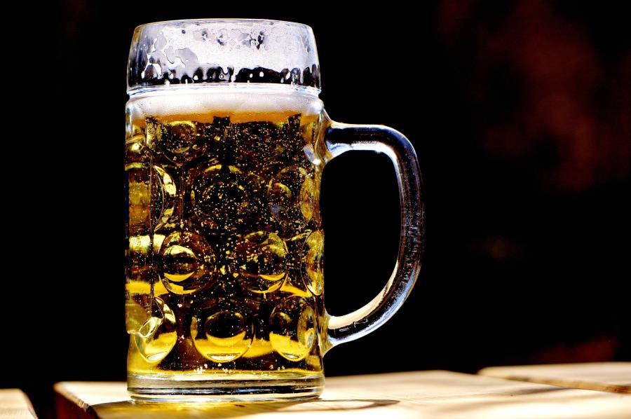 Cerveja e alimentos indulgentes devem puxar o consumo dentro e fora do lar durante a Copa do Mundo 