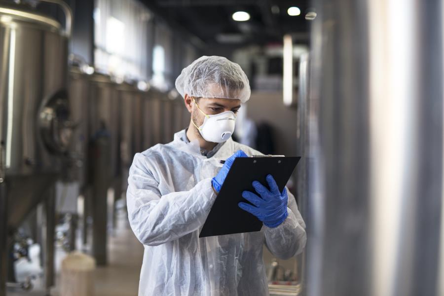 Indústria química aposta em inovação, baixo carbono e digitalização para crescer em 2026