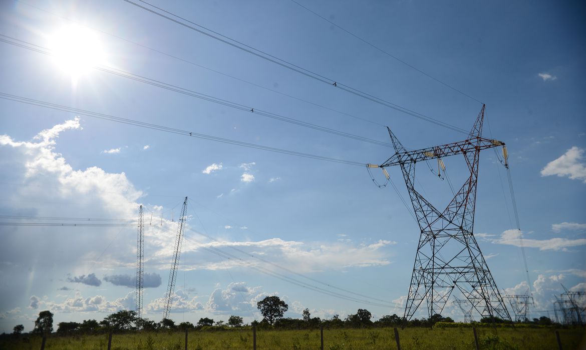 Aneel aprova empréstimo de R$ 10,5 bi para distribuidoras de energia