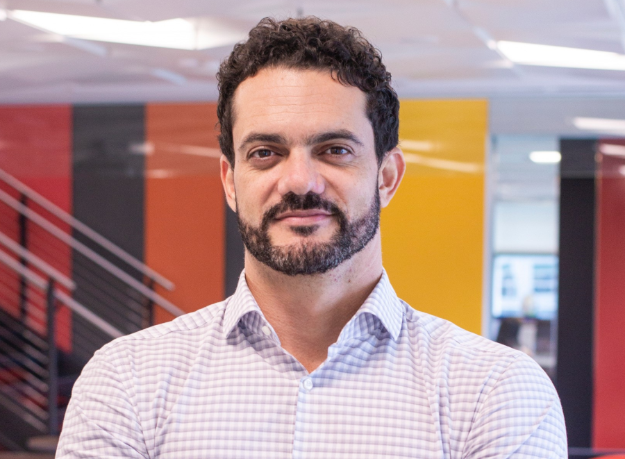 Mastercard e L’Oréal lançam cartão de crédito para acelerar digitalização do setor de beleza