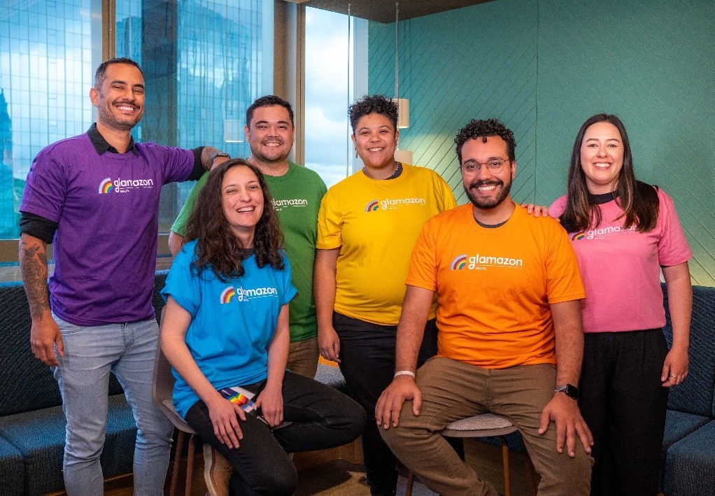 Amazon Brasil investe no desenvolvimento de suas equipes LGBTQIAP+ por meio de grupo de afinidade